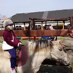 Zoopark Zelcin 农家乐 Mělník