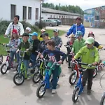 农家乐 Zoopark Zelcin *