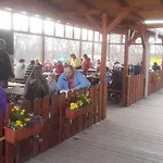 Gospodarstwo agroturystyczne Zoopark Zelcin Mělník