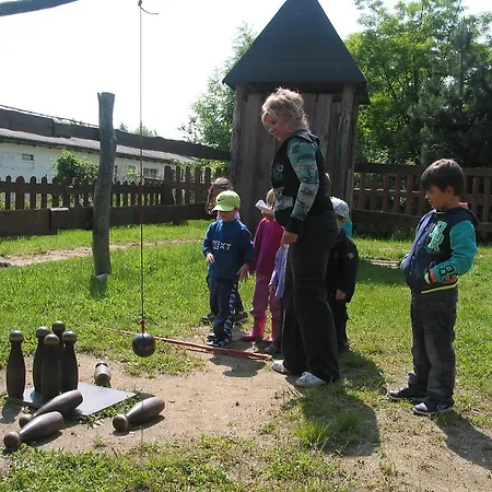 Farm stay Zoopark Zelcin *