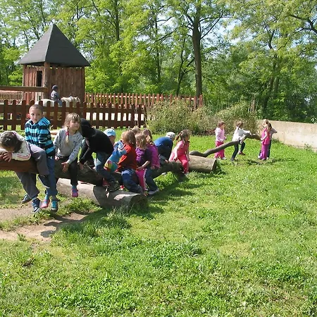 Farm stay Zoopark Zelcin