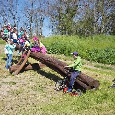 Feriegård Zoopark Zelcin Mělník