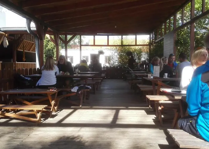 Zoopark Zelcin Mělník