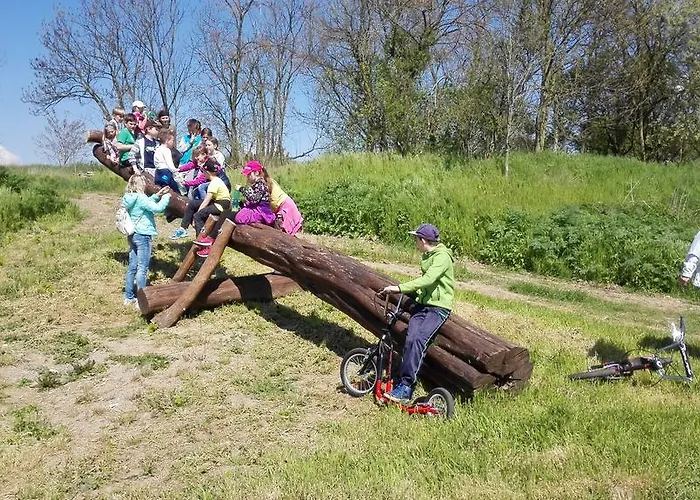 Agroturismo Zoopark Zelcin Mělník