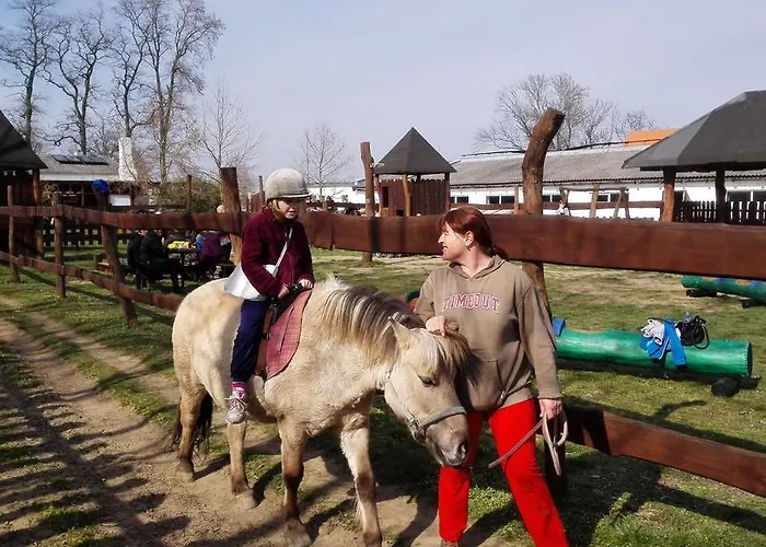 Séjour à la ferme Zoopark Zelcin Mělník